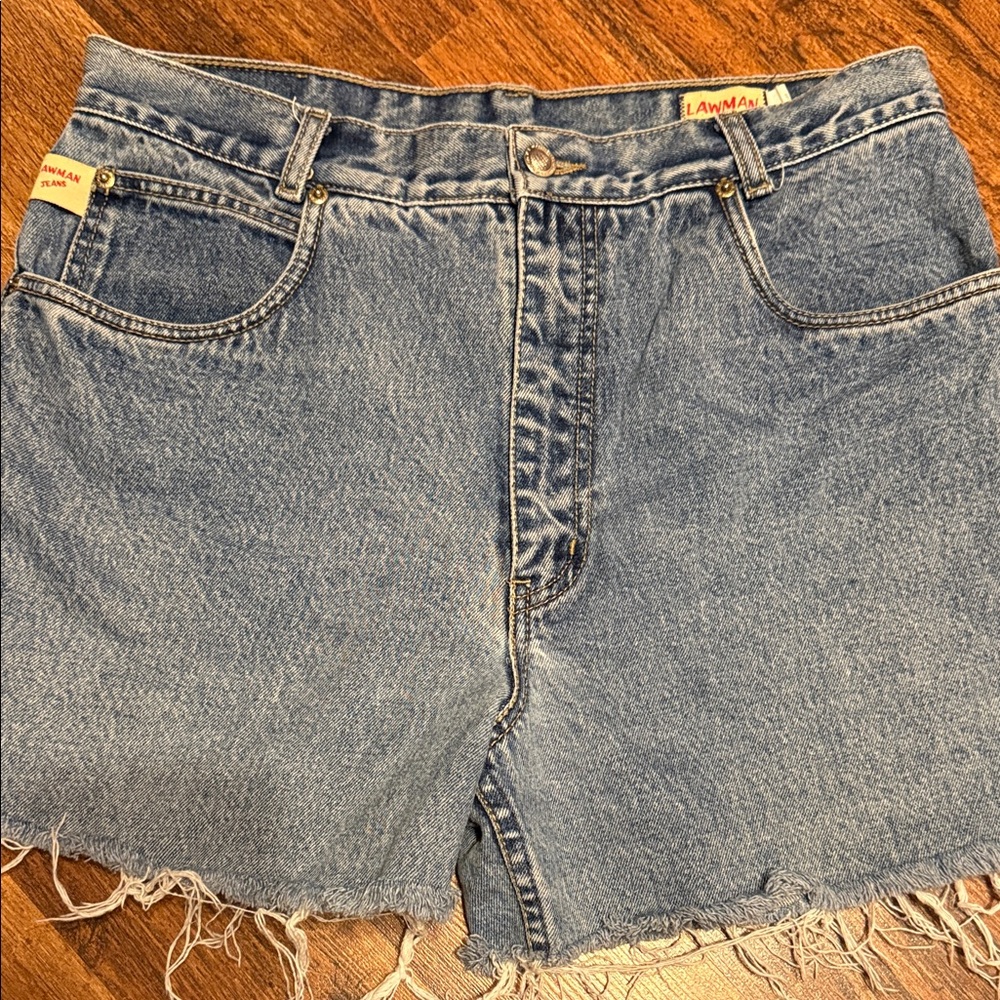 Women's Frayed Hem Jean Shorts - Blue